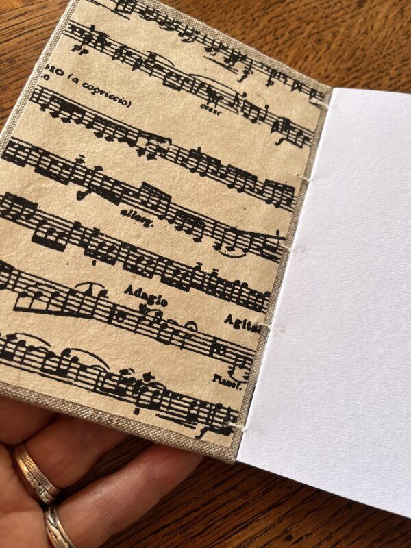 Carnet reliure copte partition musique